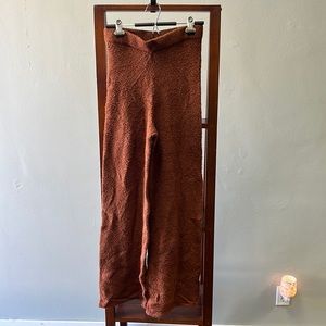 Reformation Fuzzy Brown Lounge Set sz. Medium